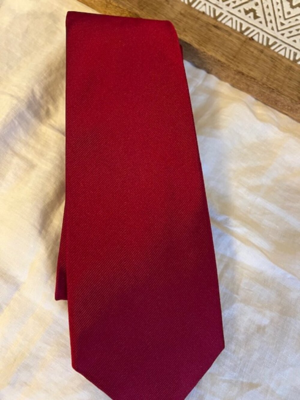 VTG Brooks Brothers Makers Solid Red Silk  Tie 3.75" x 57" Woven England